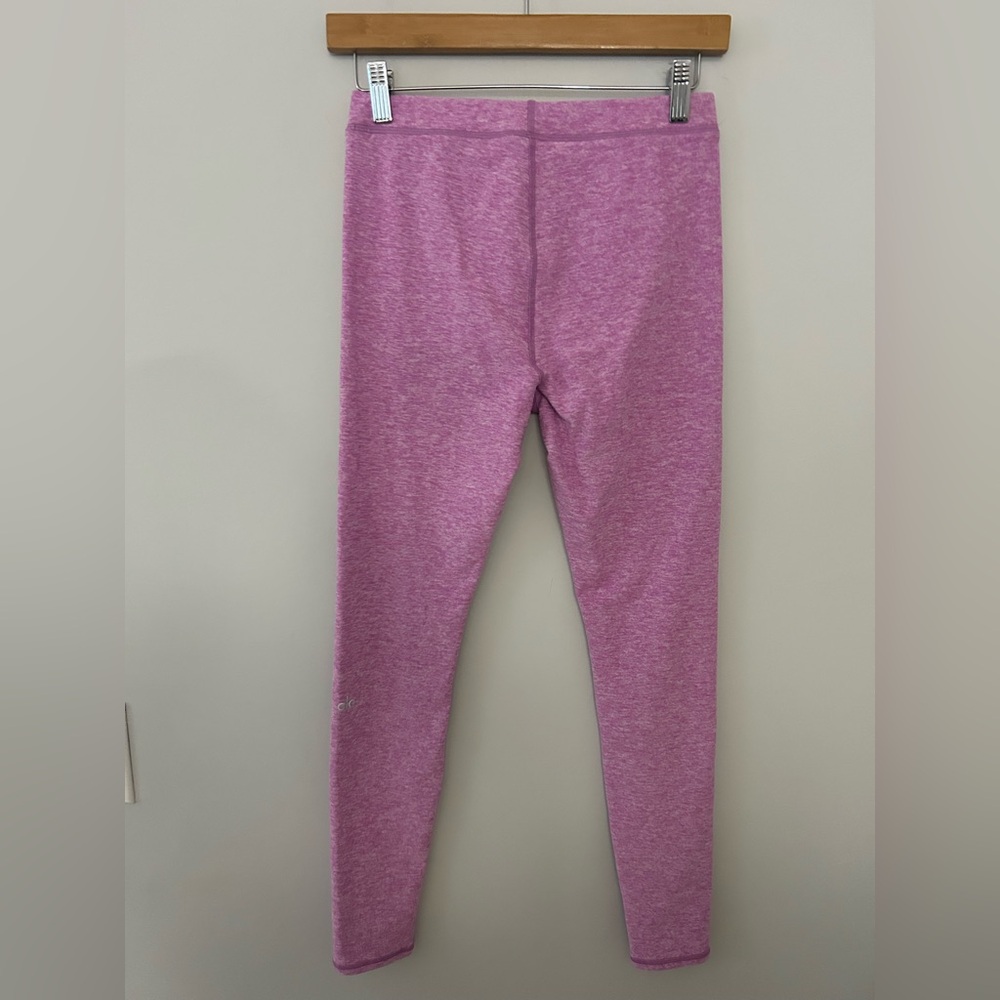 ALO Yoga Heathered Pink High-Rise Leggings - Slim Fit - Picture 7 of 7
